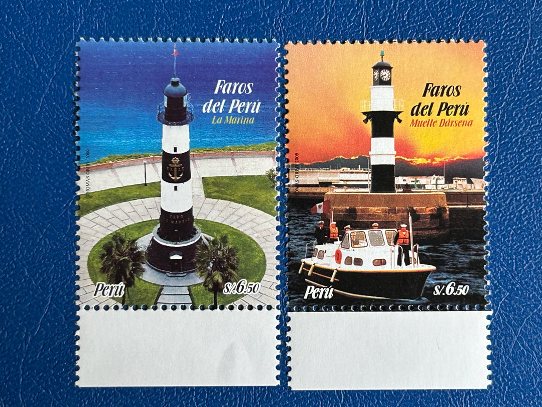 Peru  Sc 1670-1  Lighthouses MNH** 2009