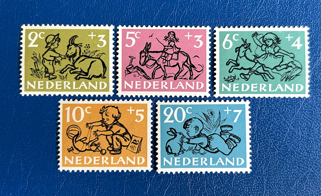 Netherlands - 1952 - Children’s Stamps - MNH**