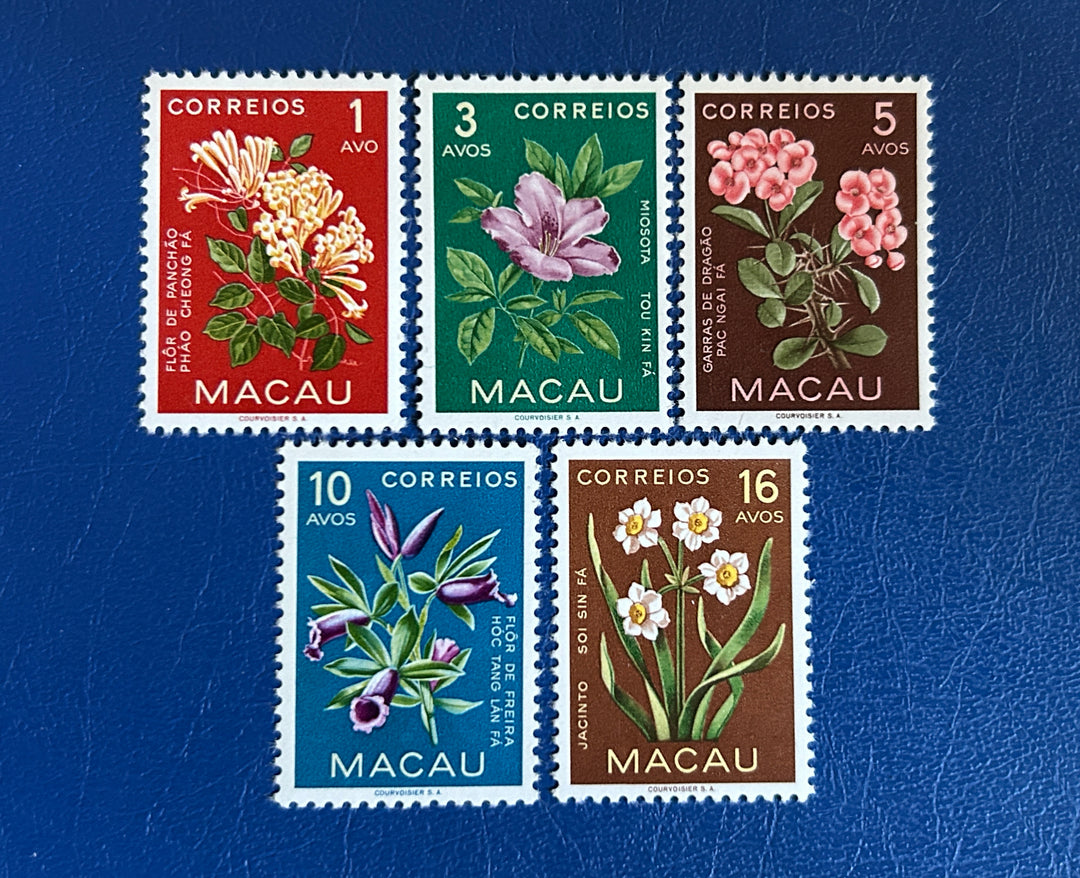 Macau - 1953 - Flowers - MLH*