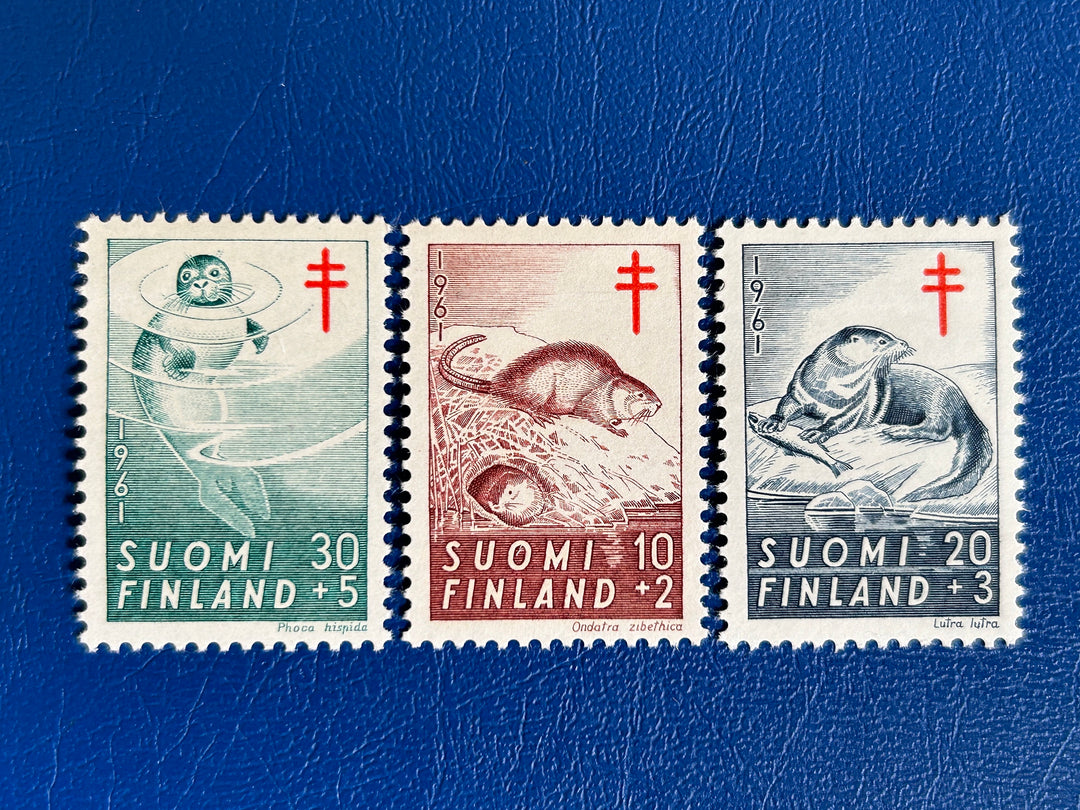 Finland - Original Vintage Postage Stamps- 1961 Muskrat, Otters & Seals (Anti-TB) - for the collector, artist or crafter