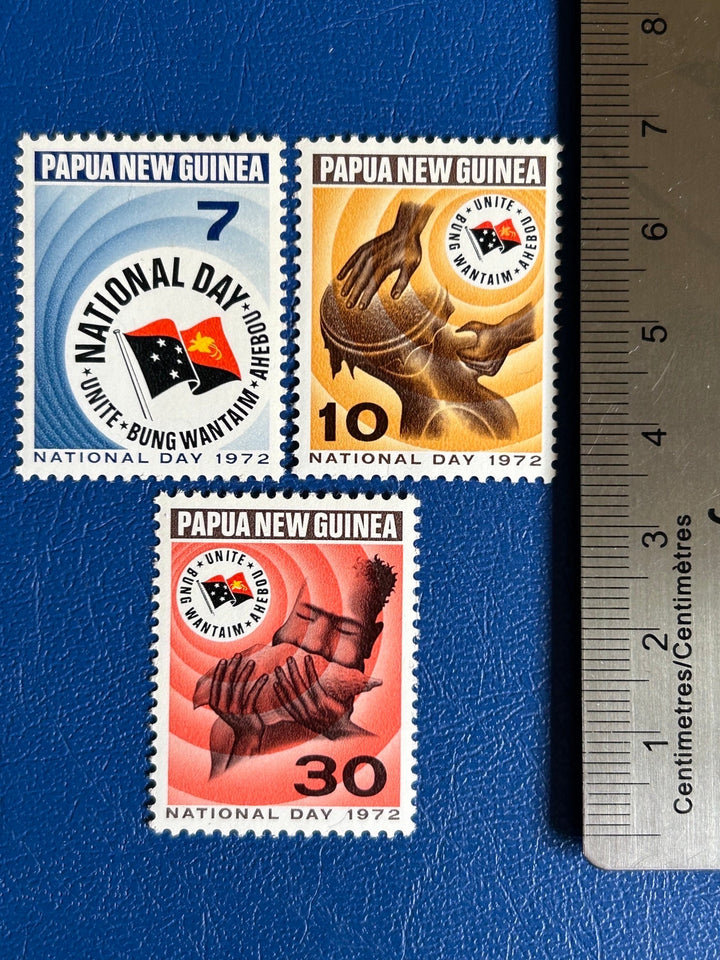 Papua New Guinea - 1972 - National Day – On the Ridge Stamps