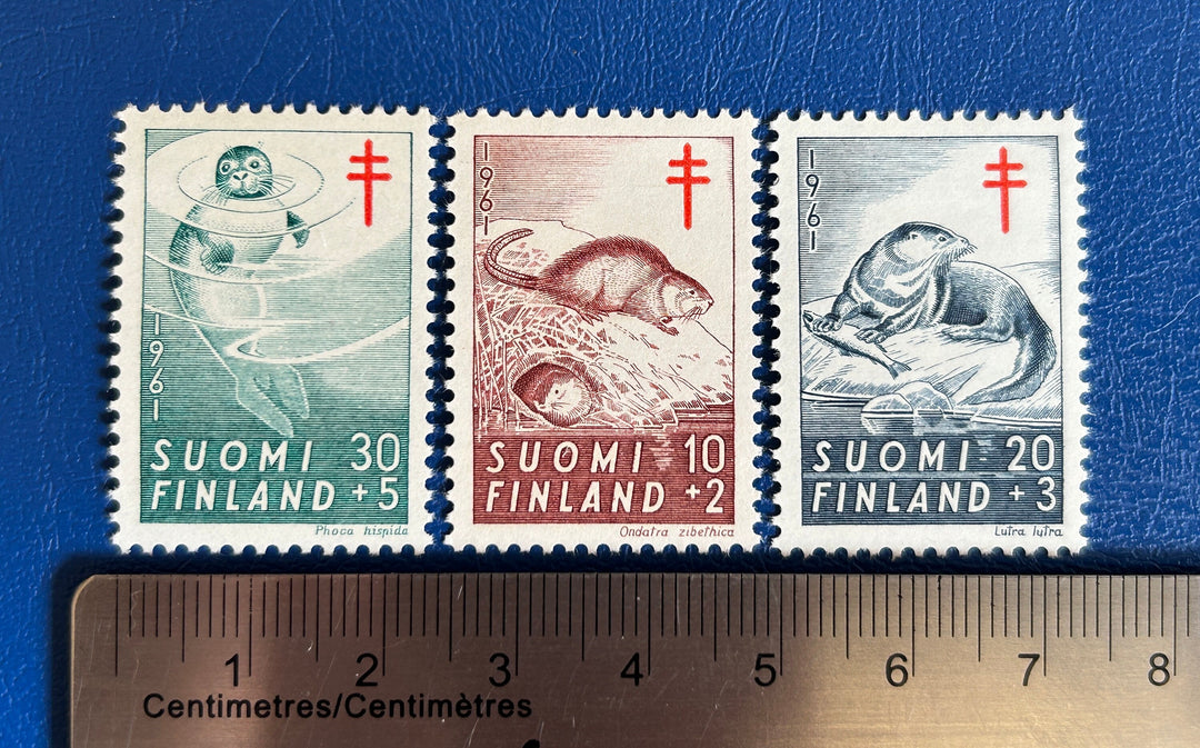 Finland - Original Vintage Postage Stamps- 1961 Muskrat, Otters & Seals (Anti-TB) - for the collector, artist or crafter