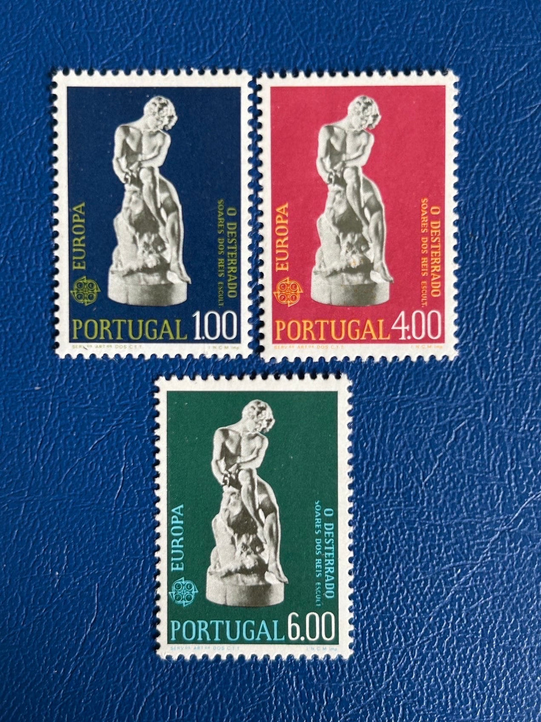 Portugal - Original Vintage Postage Stamps- 1974 - Sculptures - for the collector, artist or crafter