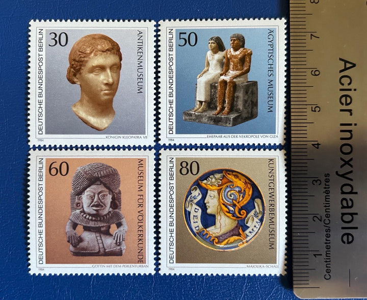 Germany (Berlin) - Original Vintage Postage Stamps - 1984 - Art Treasures in Berlin Museums - for the collector, artist or crafter