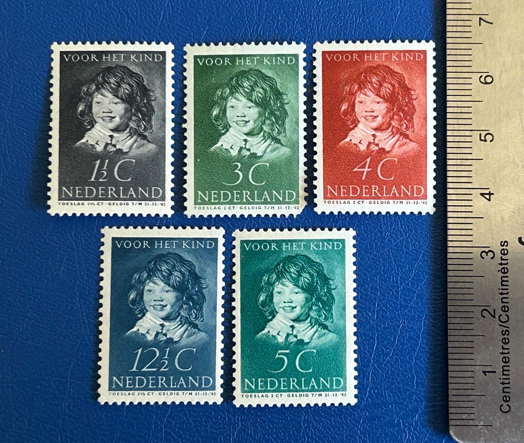 Netherlands - Original Vintage Postage Stamps- 1939 - Children’s Stamps: Child with Cornucopia - LH - for the collector , artist or crafter