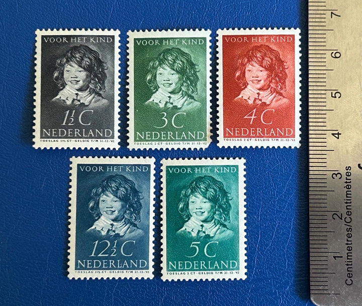 Netherlands - Original Vintage Postage Stamps- 1939 - Children’s Stamps: Child with Cornucopia - LH - for the collector , artist or crafter
