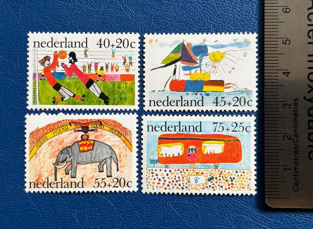 Netherlands - Original Vintage Postage Stamps- 1976 - Children’s Art - for the collector, artist or crafter