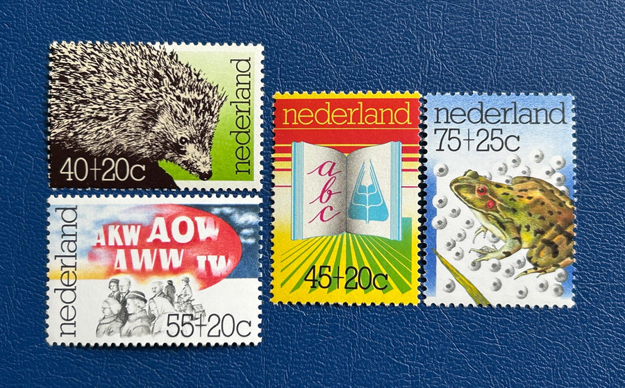 Netherlands - Original Vintage Postage Stamps- 1976 - Summer Stamps - for the collector, artist or crafter