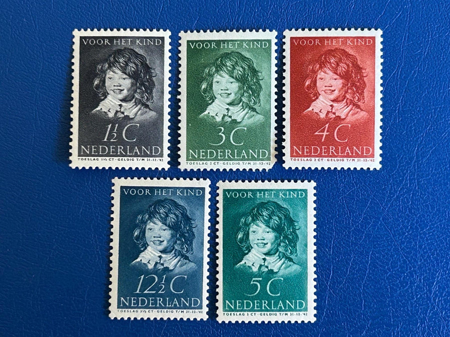 Netherlands - Original Vintage Postage Stamps- 1939 - Children’s Stamps: Child with Cornucopia - LH - for the collector , artist or crafter