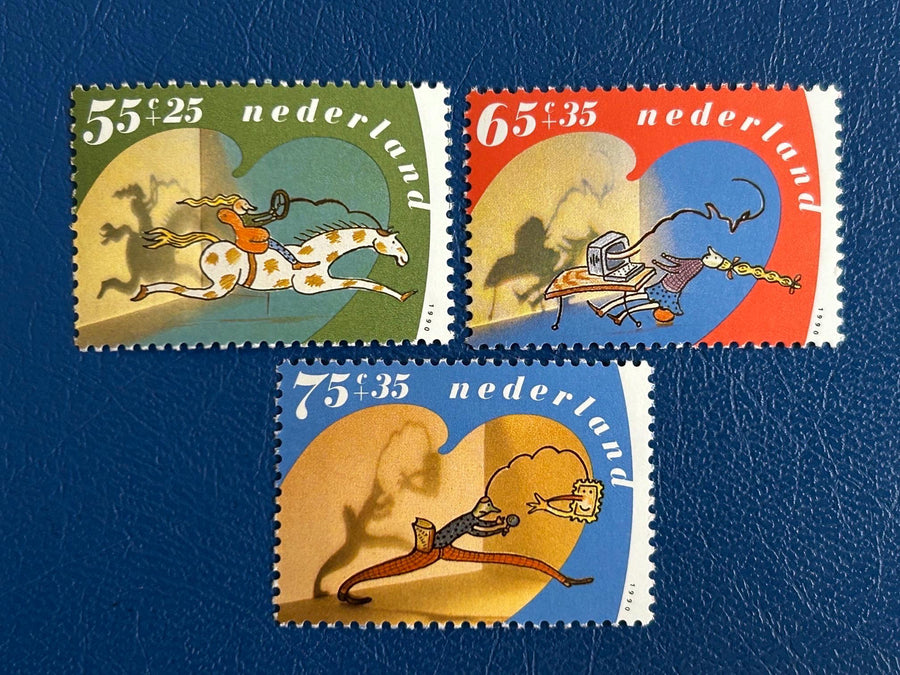 Netherlands - Original Vintage Postage Stamps- 1990 - Children’s Hobbies - for the collector, artist, or crafter - scrapbooks, junk journals