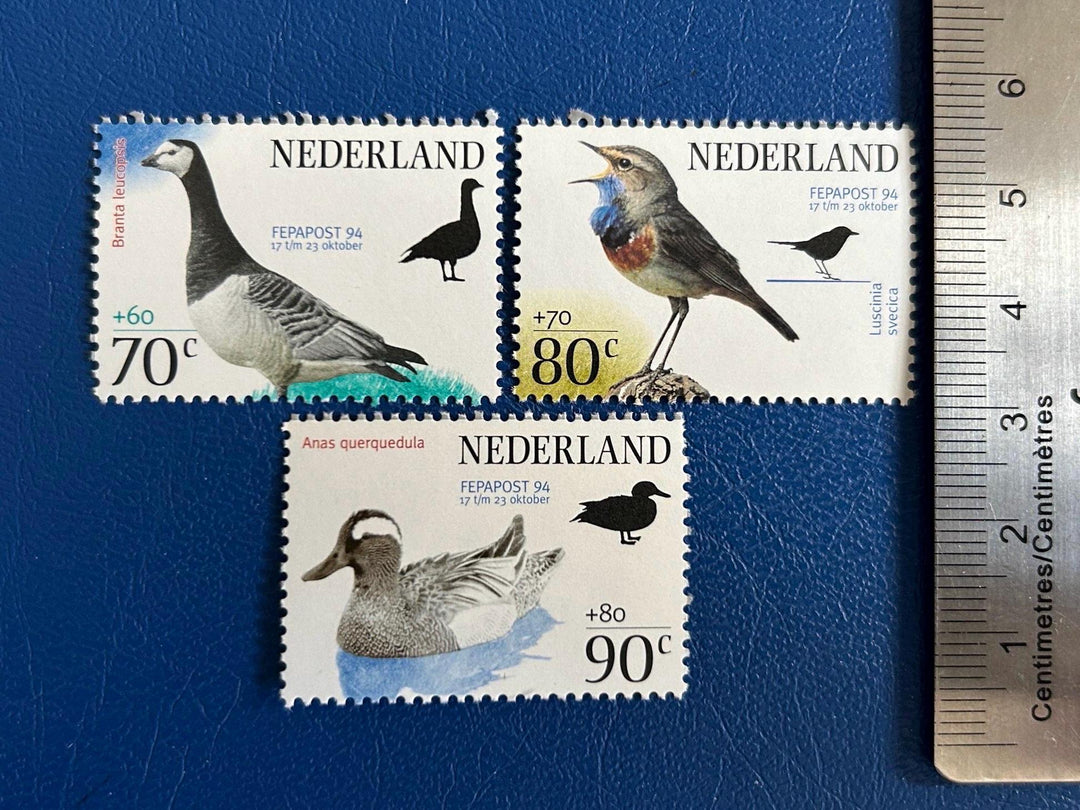 Netherlands - Original Vintage Postage Stamps- 1994 - Birds: International Stamp Ex Hague - for the collector, artist, crafters