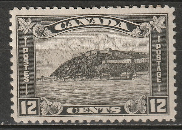 Canada 1930 Sc 174 MH* some disturbed gum