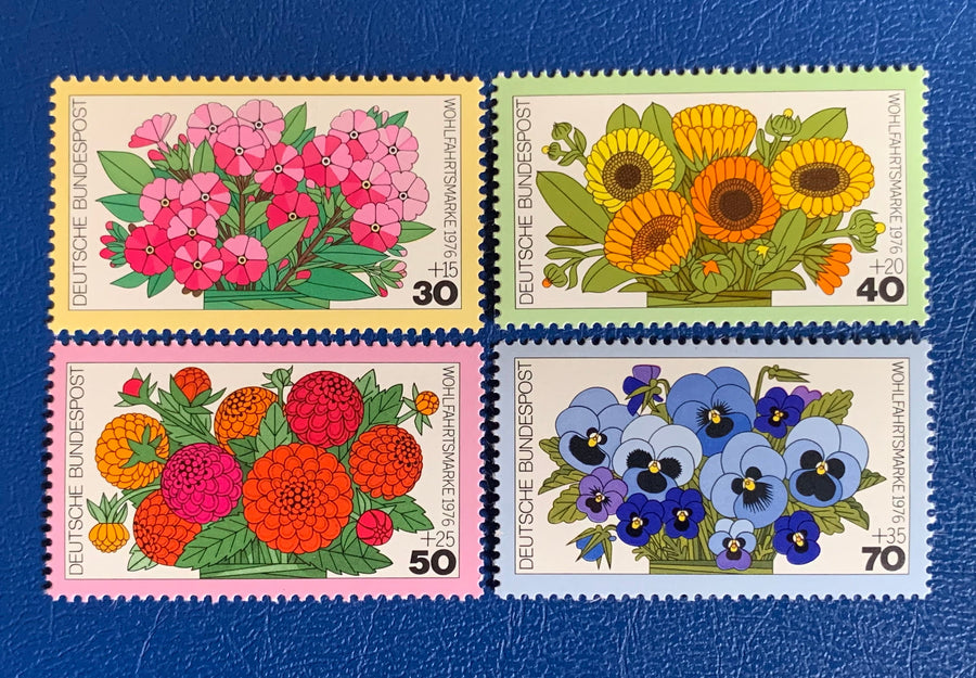 West Germany -Original Vintage Postage Stamps- 1976 Flowers