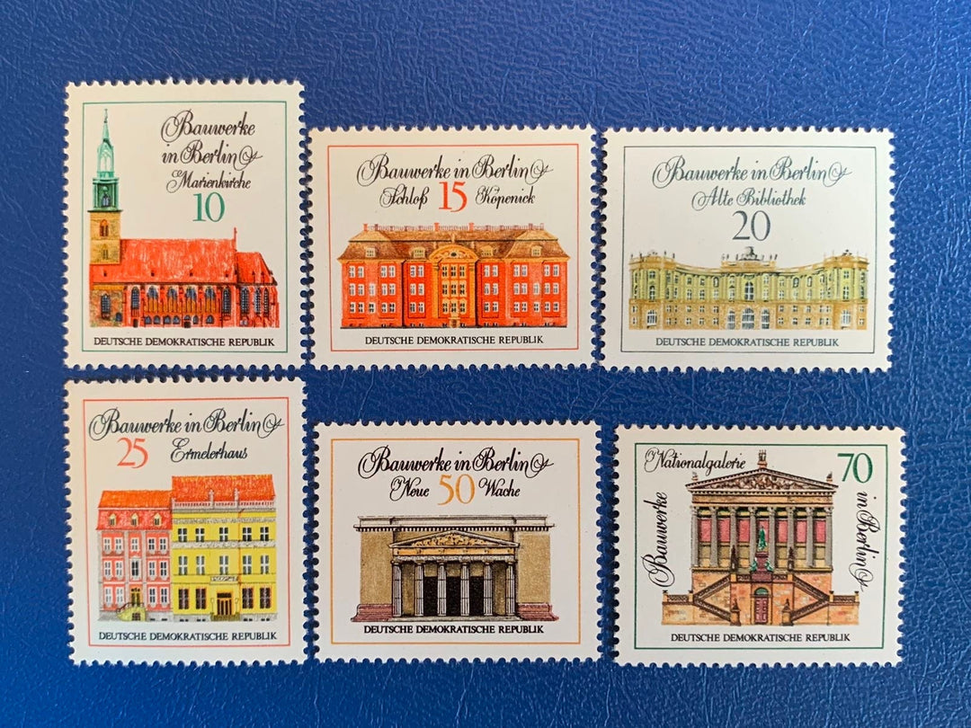 Germany (DDR) - Original Vintage Postage Stamps- 1971 Architecture -  for the collector, artist or crafter