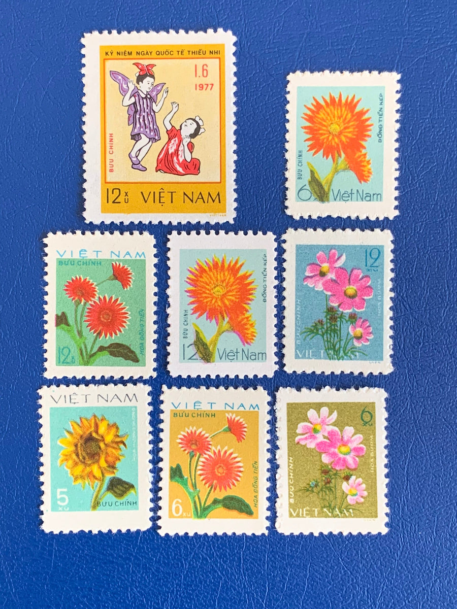 Vietnam- Original Vintage Postage Stamps- 1977 Cultivated Flowers & Dancing Children