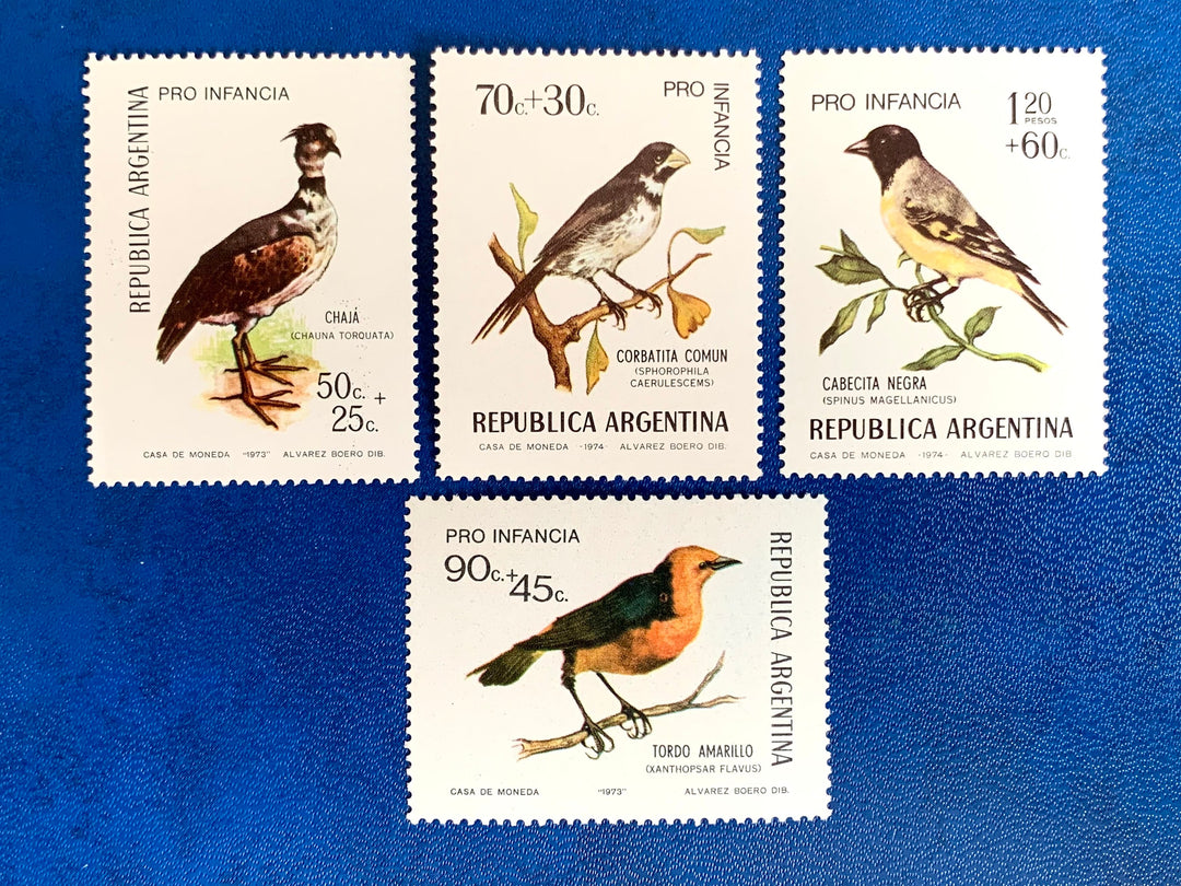 Argentina - Original Vintage Postage Stamps- 1973-74 Birds - for the collector, artist or crafter