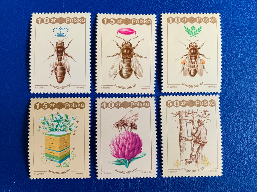 Poland - Original Vintage Postage Stamps - 1987 Bees & Apiaries - for the collector, artist or crafter
