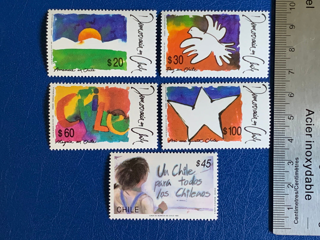 Chile - Original Vintage Postage Stamps- 1990 Democracy & Chile for All Chileans - for the collector, artist or crafter