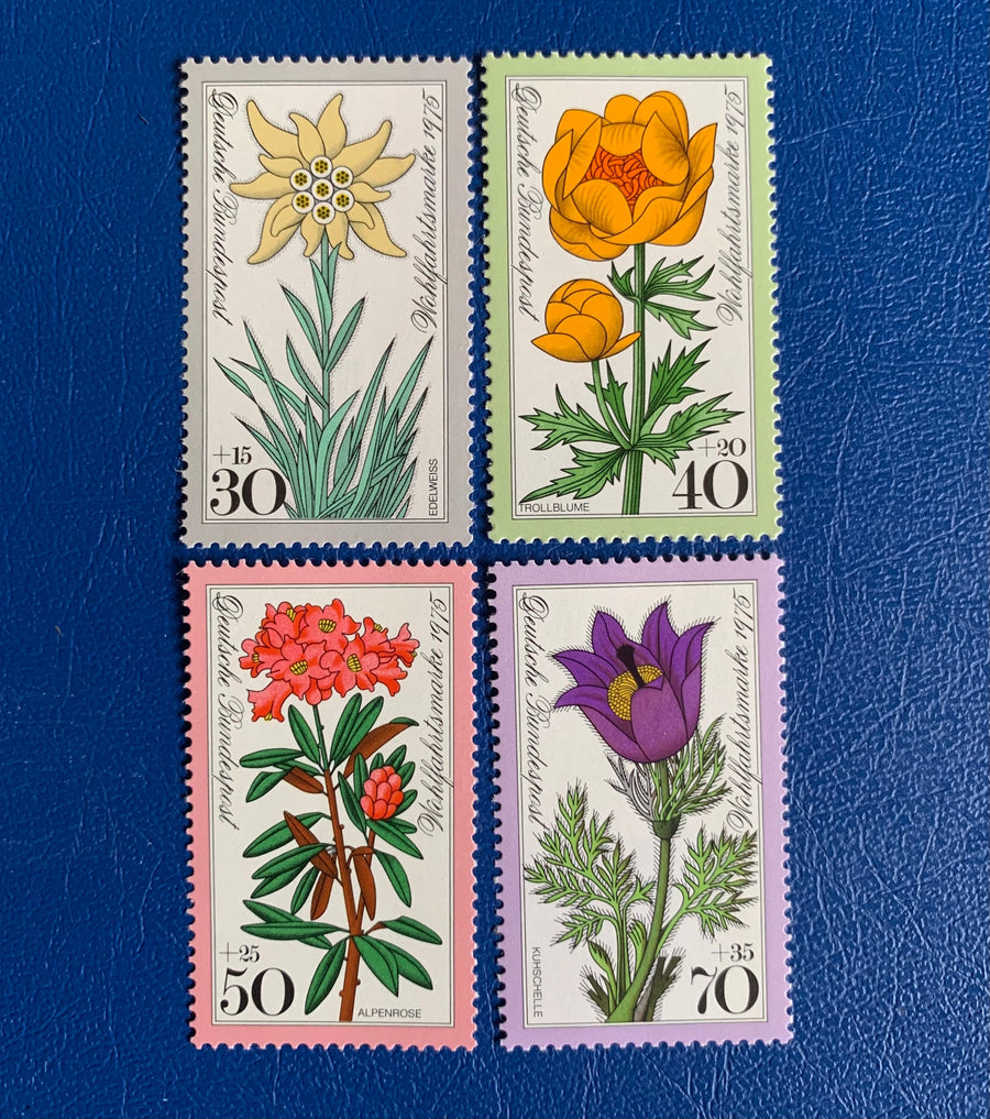 West Germany- Original Vintage Postage Stamps - 1975 Alpine Flowers - for the collector, artist or crafter -scrapbooks, decoupage