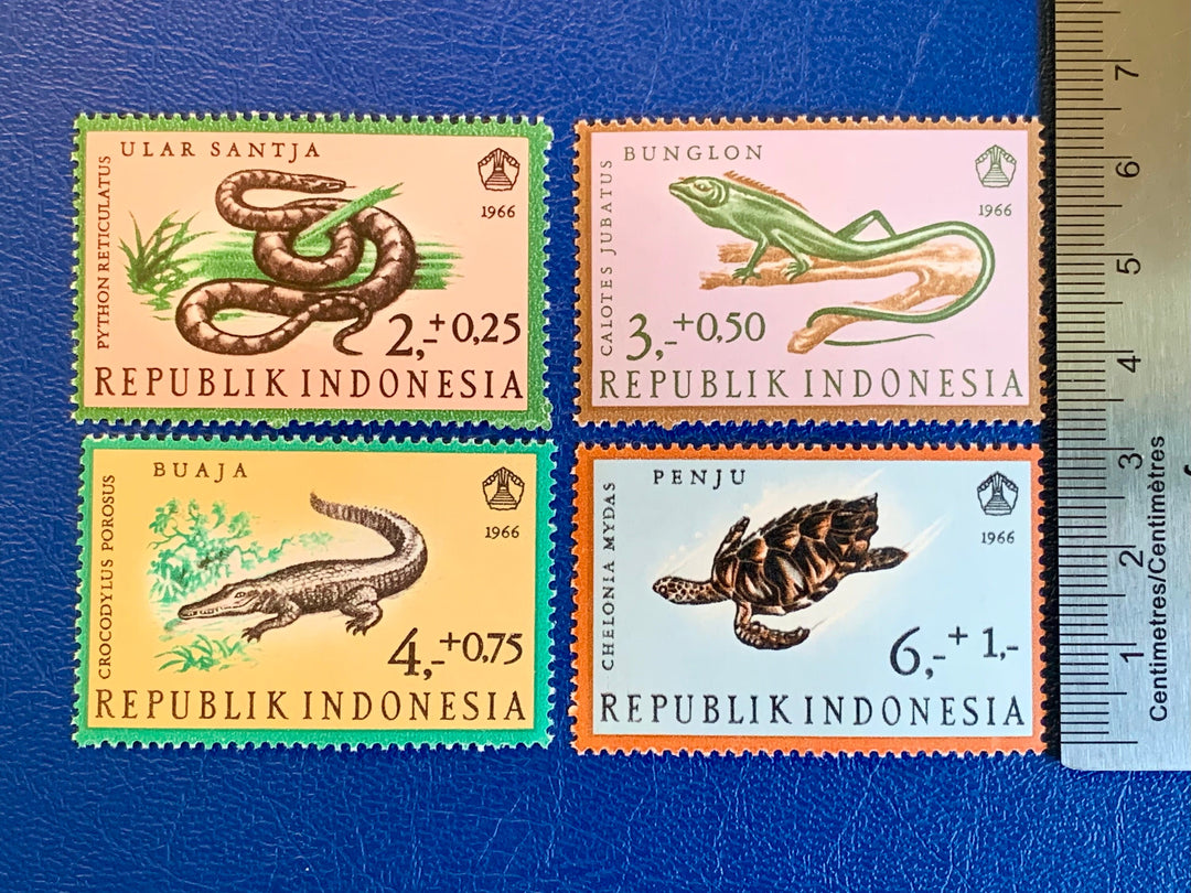 Indonesia - Original Vintage Postage Stamps- 1966 Reptiles - for the collector, artist or collector - scrapbooks, journals
