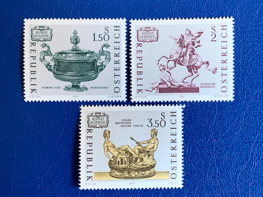 Austria - Original Vintage Postage Stamps - 1971 Art Objects - for the collector, artist or crafter - scrapbooks, journals, decoupage