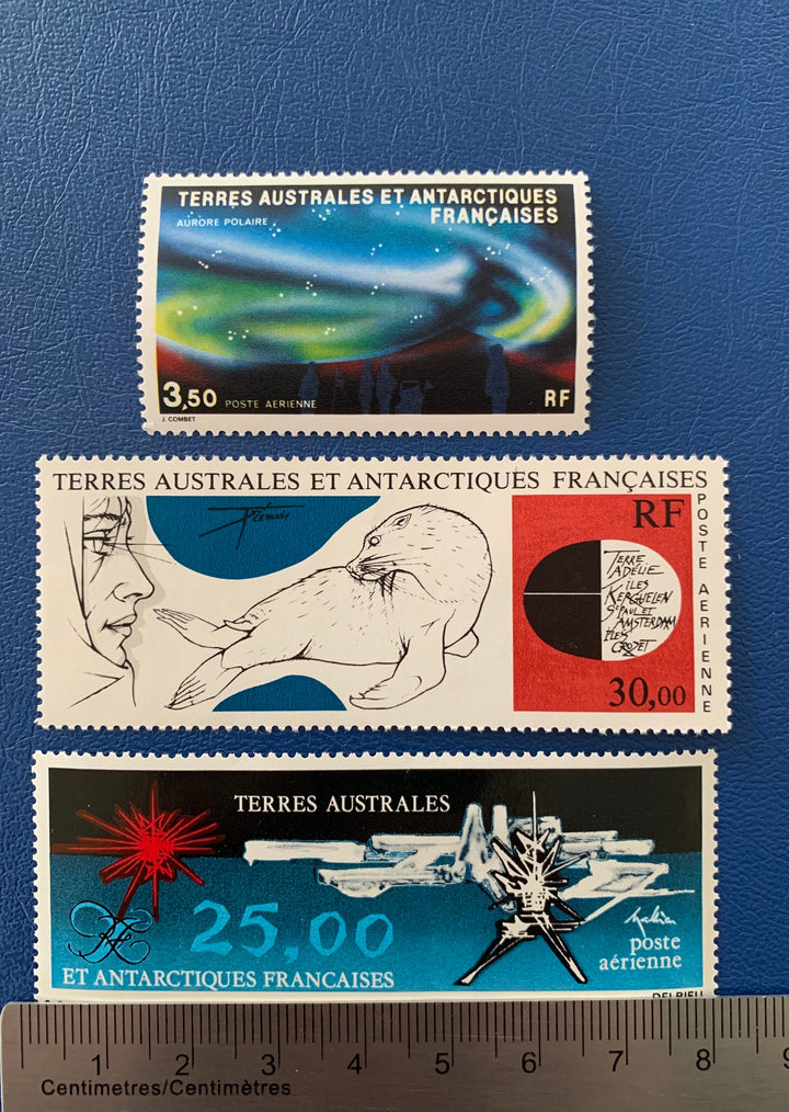 French Southern & Antarctic Territories - Original Vintage Postage Stamps- 1983-85 - Paintings and Polar Lights