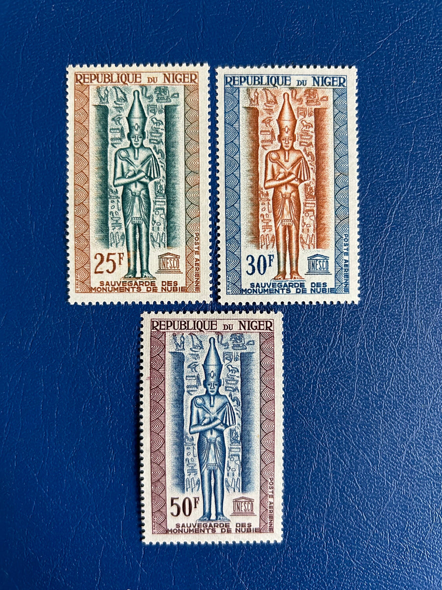 Niger - Original Vintage Postage Stamps- 1964 - Nubian Monuments - for the collector, artist or crafter