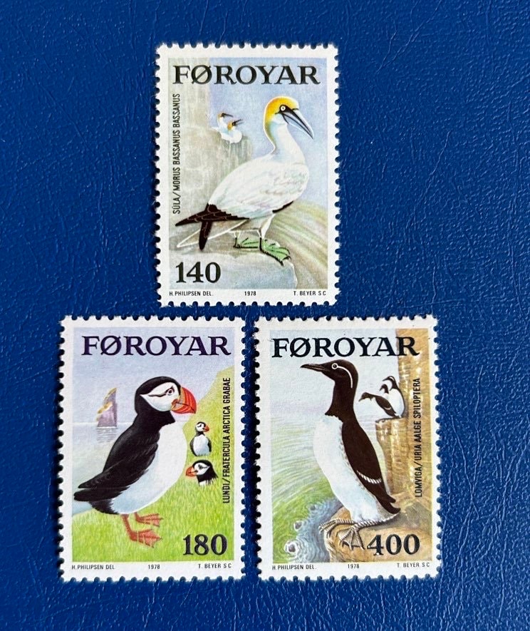 Faroe Islands- Original Vintage Postage Stamps- 1978 - Birds - for the collector, artist or crafter