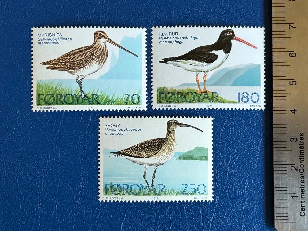 Faroe Islands- Original Vintage Postage Stamps- 1977 - Birds - for the collector, artist or crafter